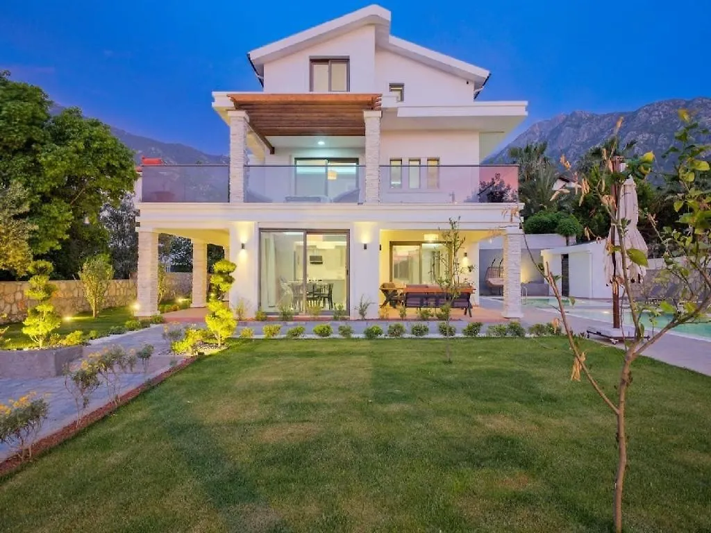 Fethiye Oludeniz Luxury Villa With Two Pools Tyrkiet